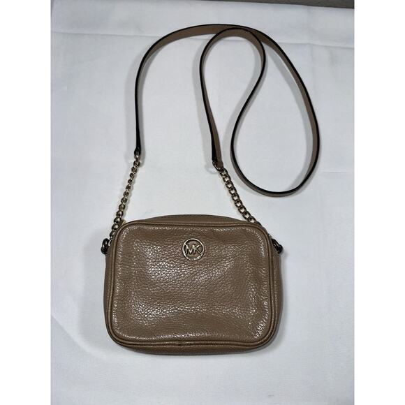 Michael Kors Fulton Small Mini Beige Taupe Leather Zip Chain Strap Crossbody Bag - Picture 2 of 15